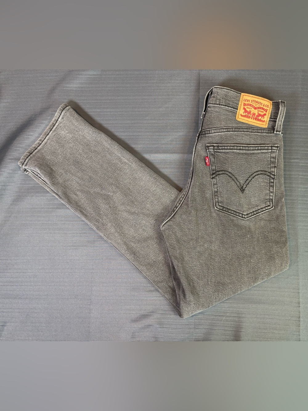 Levi’s Wedgie Straight High Rise Button Fly Jeans Gray 26